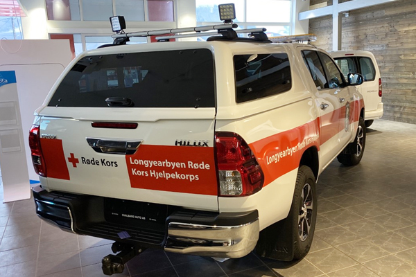 Toyota Hilux til Longyearbyen Røde Kors