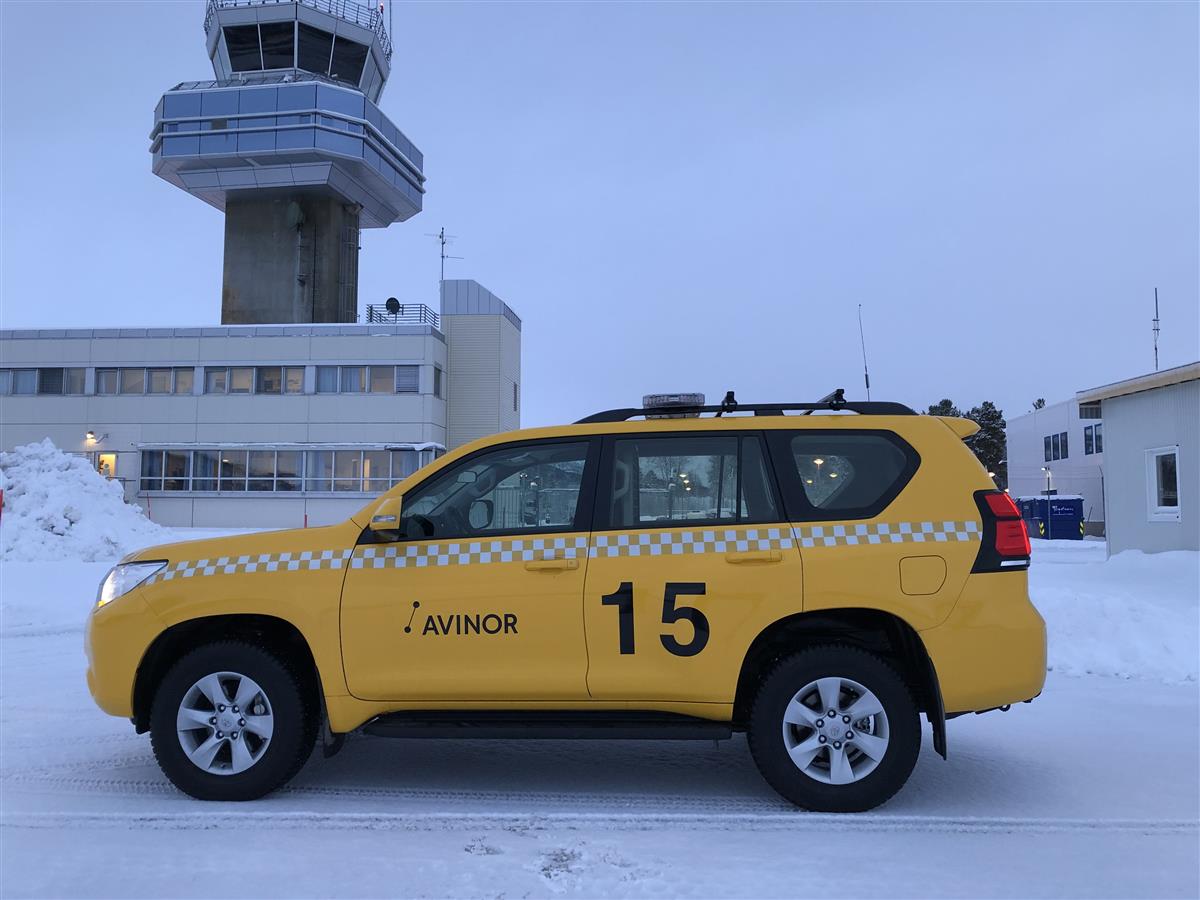 Toyota Land Cruiser til Bardufoss Lufthavn